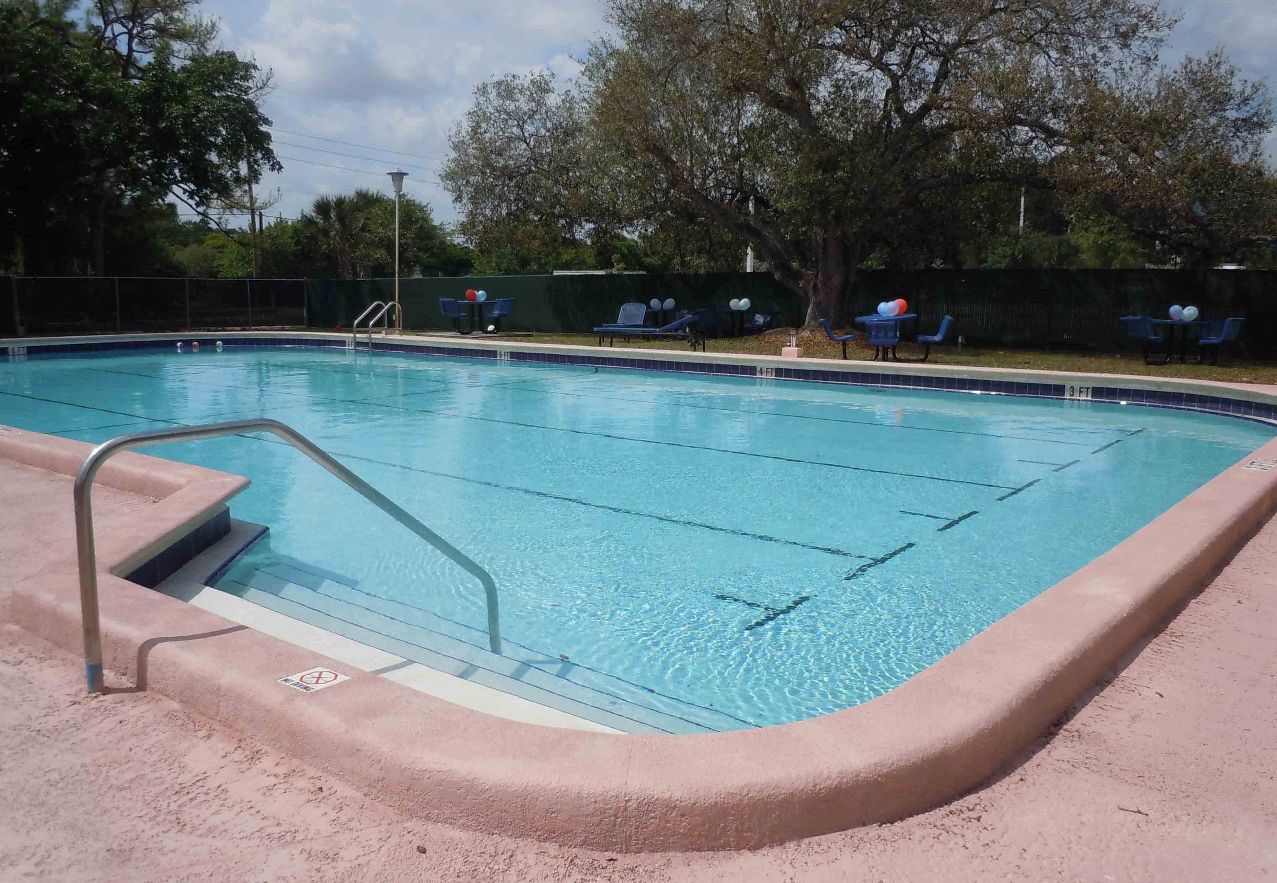 swimming pool